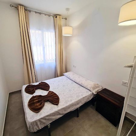 Estudios Tisifone La Cala Del Moral Экстерьер фото